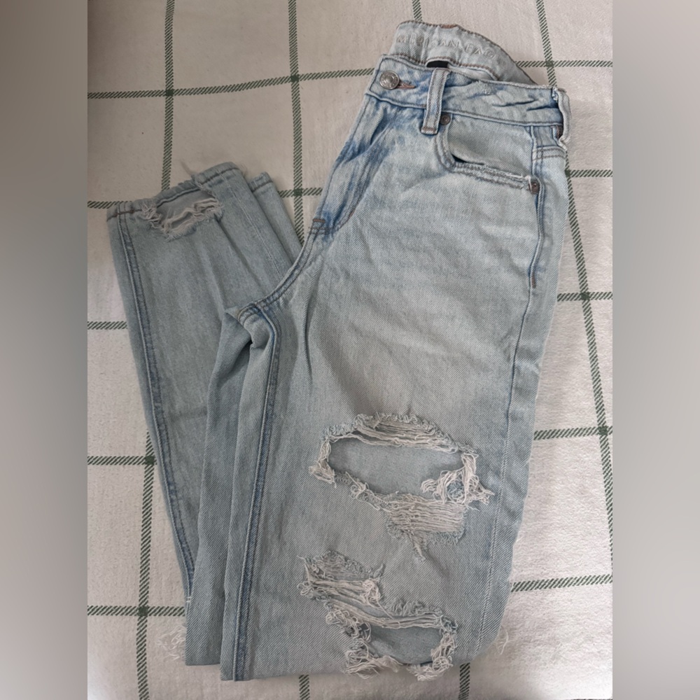 American Eagle Mom Jeans⭐️